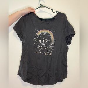 Old navy tshirt